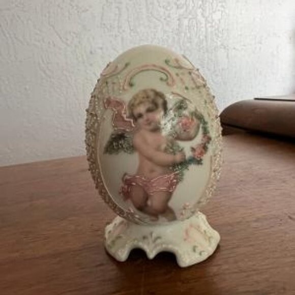 A True Friend Is A Gift From God Faberge Egg - Picture 1 of 5